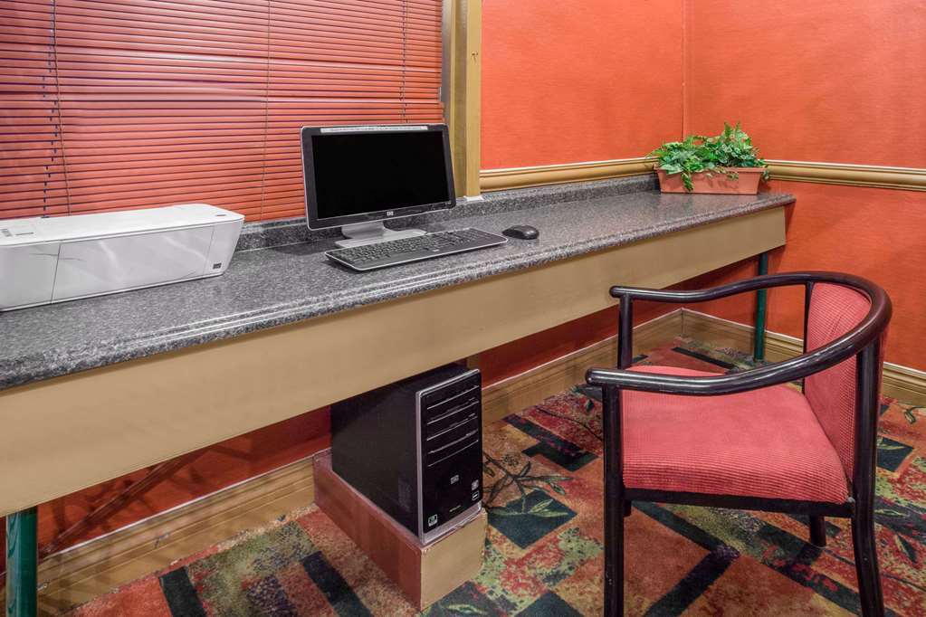 Days Inn Toledo Facilities photo